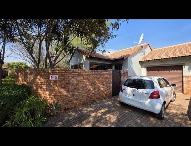 2 BEDROOM TOWNHOUSE FOR SALE IN MONTANA TUINE